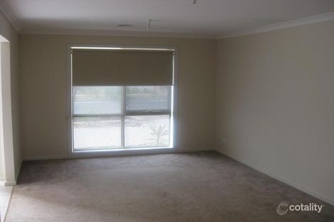 Property photo of 3 Scullin Road Burnside Heights VIC 3023