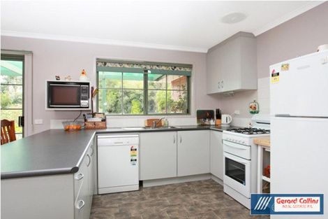 20 Pinehill Dr, Pakenham, VIC 3810