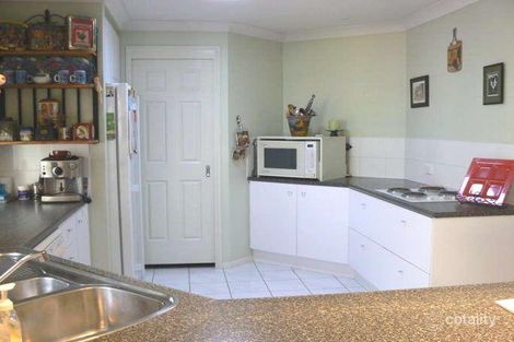 Property photo of 1 Goldcrest Court Birkdale QLD 4159