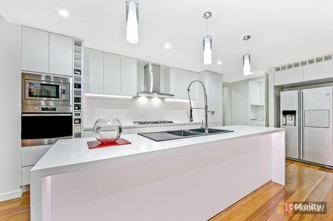 Property photo of 6 Windon Avenue North Kellyville NSW 2155