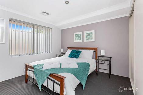 Property photo of 14 Bates Way Warnbro WA 6169
