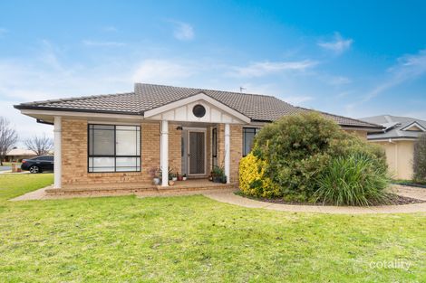 Property photo of 1/50 Kimba Drive Glenfield Park NSW 2650