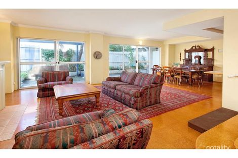 8/16 Crossland Ct, Peppermint Grove, WA 6011