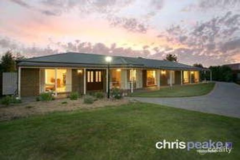 Property photo of 3 Bon Court Narre Warren North VIC 3804