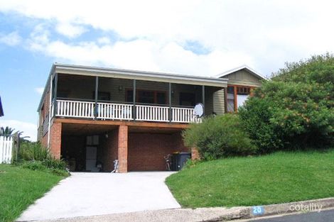 20 The Waves, Thirroul, NSW 2515