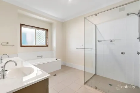 Property photo of 11 Seahorse Court Karalee QLD 4306