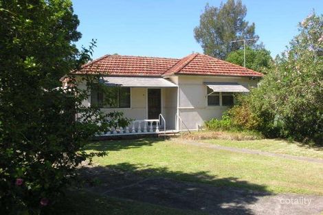 6 Coburg St, East Gosford, NSW 2250