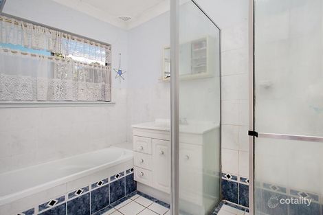 Property photo of 17 Osborn Close Thornton NSW 2322
