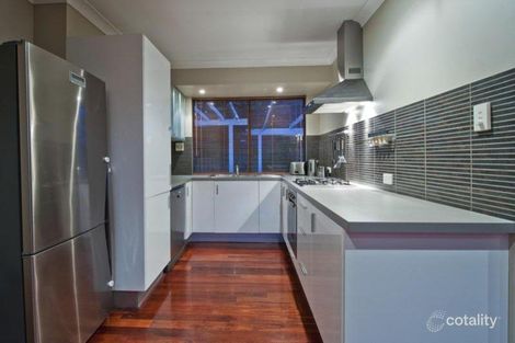 Property photo of 50 Dolphin Way Beldon WA 6027