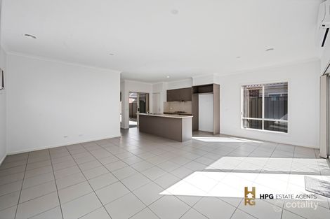 Property photo of 7 Millstream Pass Craigieburn VIC 3064