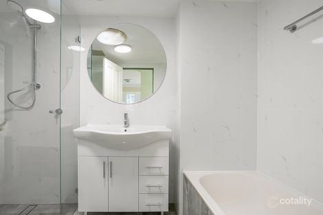 Property photo of 15/132-138 Pacific Parade Dee Why NSW 2099