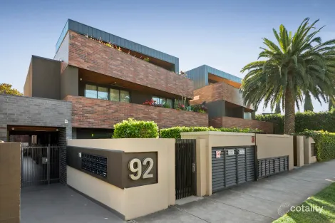 1/92 Hawthorn Rd, Caulfield North, VIC 3161
