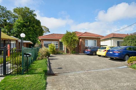 2 Chipilly Ave, Engadine, NSW 2233