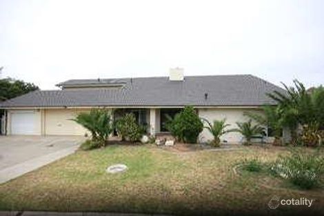 7 Lakeside Ct, Tennyson, SA 5022