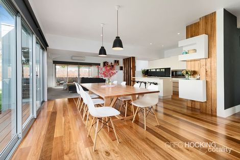 43 Peel St, Newport, VIC 3015