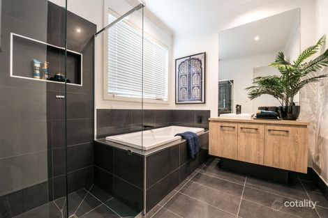 102/64 Lindsay Ave, Valley View, SA 5093