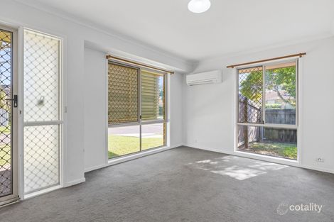 Property photo of 2 Boronia Place Fitzgibbon QLD 4018