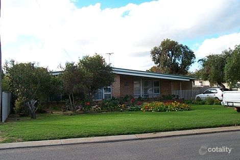 215 Seventh St, Wonthella, WA 6530