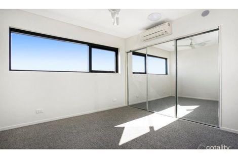 2/27 Cordelia St, South Brisbane, QLD 4101