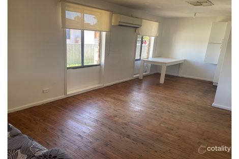 Property photo of 53 Noorla Street Griffith NSW 2680