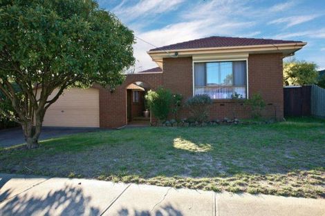 37 Bangor Dr, Frankston, VIC 3199
