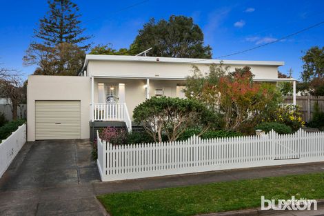 11 Clarke Ave, Belmont, VIC 3216