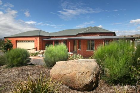 70 Pinjarra Dr, Lockwood South, VIC 3551