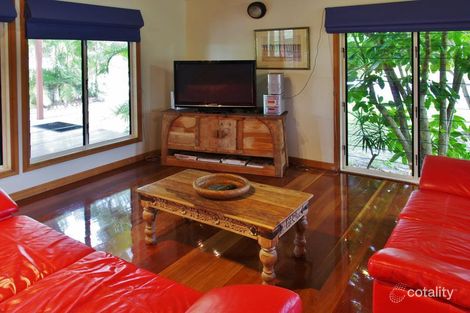 Property photo of 6 Ilmenite Avenue Rainbow Beach QLD 4581