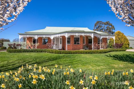 2 Hemphill Ct, Lancefield, VIC 3435