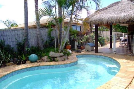 2 Cook Ave, Caboolture South, QLD 4510