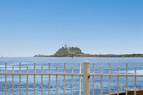Property photo of 4/304 Wharf Road Newcastle NSW 2300
