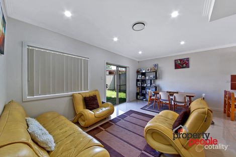 Property photo of 1/16 Groundsel Avenue Macquarie Fields NSW 2564