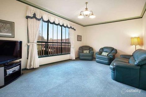 Property photo of 2/251 Plenty River Drive Greensborough VIC 3088