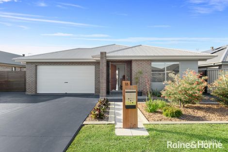 18 Brassia Rise, South Nowra, NSW 2541