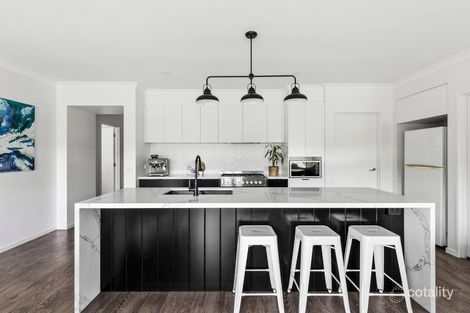 Property photo of 5 Remarkable Drive Mount Duneed VIC 3217