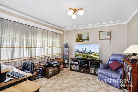 Property photo of 80 Lakedge Avenue Berkeley Vale NSW 2261