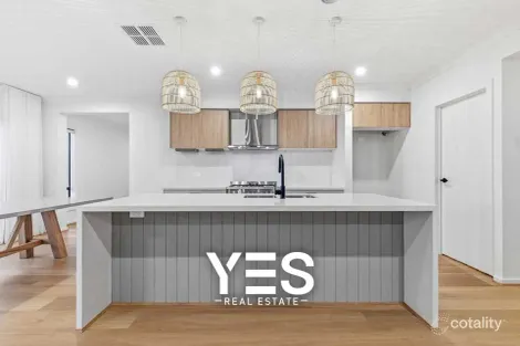 Property photo of 6 Heart Loop Clyde North VIC 3978