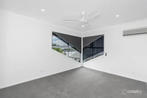 Property photo of 27 Nirvana Court Runaway Bay QLD 4216