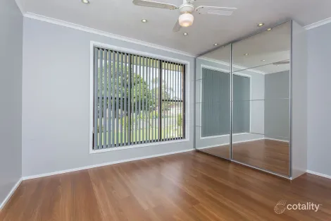 Property photo of 14 Jarrah Way Albion Park Rail NSW 2527
