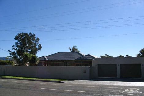 48 Lake Pde, East Corrimal, NSW 2518