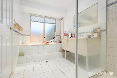 Property photo of 2 Pearson Street Mount Tarcoola WA 6530