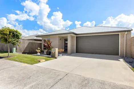 28 Millbrook Cct, Beerwah, QLD 4519