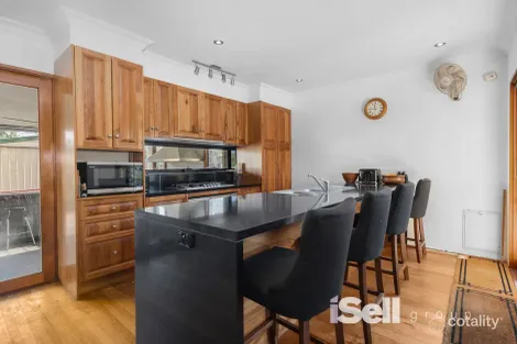 Property photo of 18 Amiel Street Springvale VIC 3171