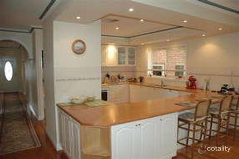 Property photo of 9 Duncraig Grove Sunbury VIC 3429