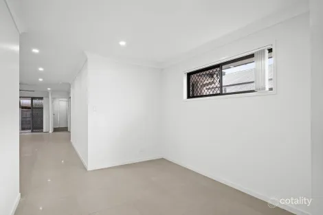 Property photo of 5 Springbrook Street South Ripley QLD 4306