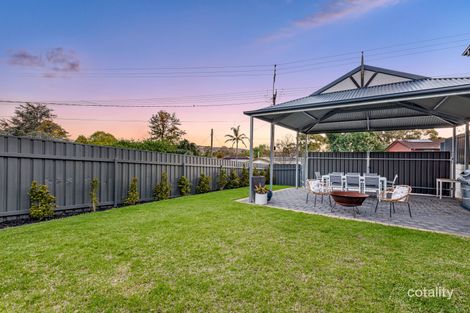 17 Jarrad Rd, Happy Valley, SA 5159