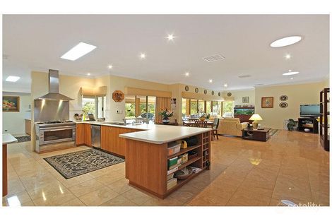 Property photo of 21 Dulcify Court Brigadoon WA 6069