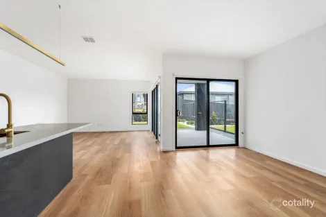 Property photo of 10 Universal Avenue Dunmore NSW 2529