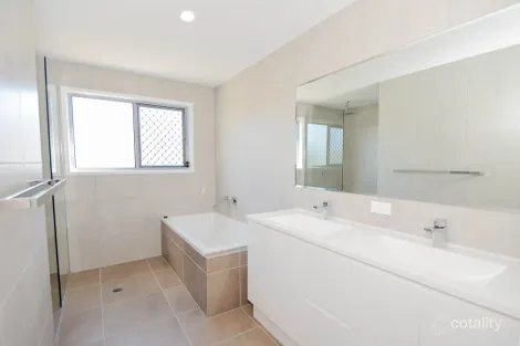 Property photo of 2/47-55 Thomas Road Bli Bli QLD 4560