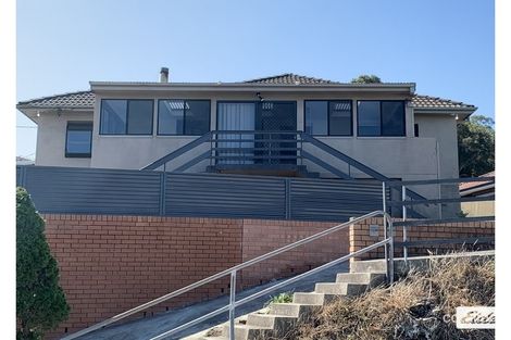 2/44 Robertson St, Port Kembla, NSW 2505